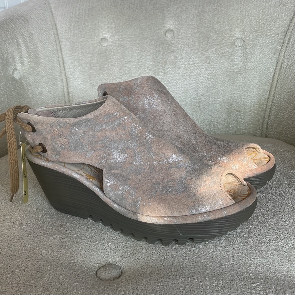 NWT Fly London Wedge Suede Sandals , Sz 37